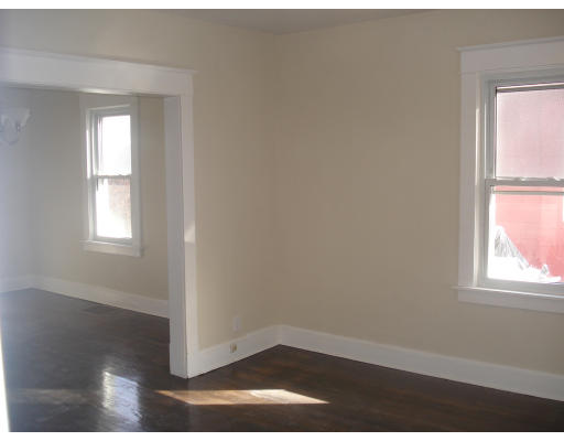 57 Freeman Terrace Springfield, MA 01104 - Photo 11 of 19 Gallery Image 11
