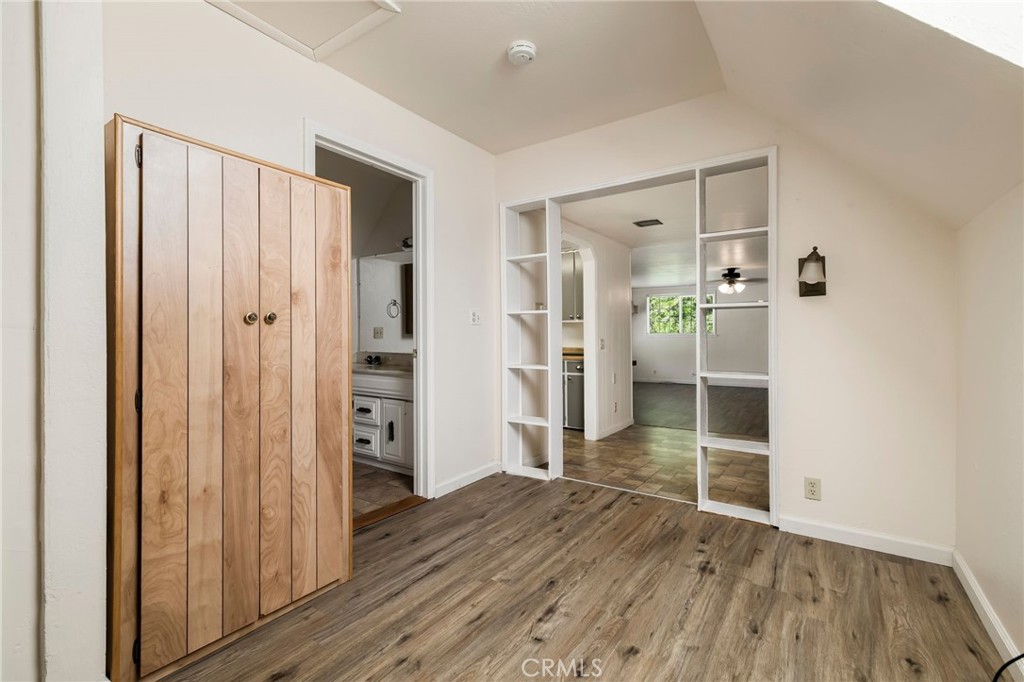 5048 Big Bend Road Oroville, CA 95965 - Photo 36 of 75 a view of empty room with wooden floor and closet area