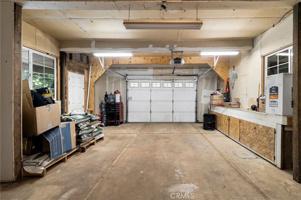 5048 Big Bend Road Oroville, CA 95965 - Photo 49 of 72 a view of a kitchen with refrigerator and cabinets