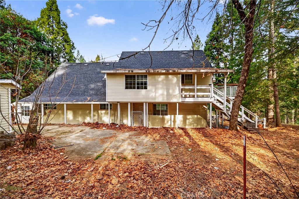 5048 Big Bend Road Oroville, CA 95965 - Photo 58 of 75 a front view of a house with a yard