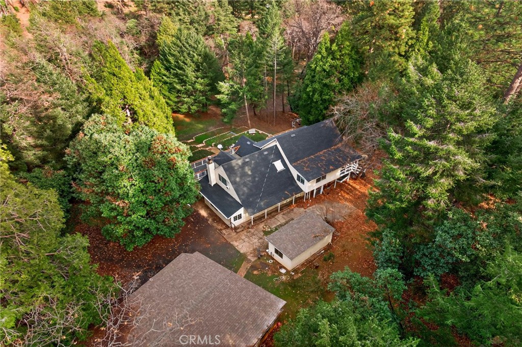 5048 Big Bend Road Oroville, CA 95965 - Photo 69 of 75 an aerial view of a house with a yard and garden