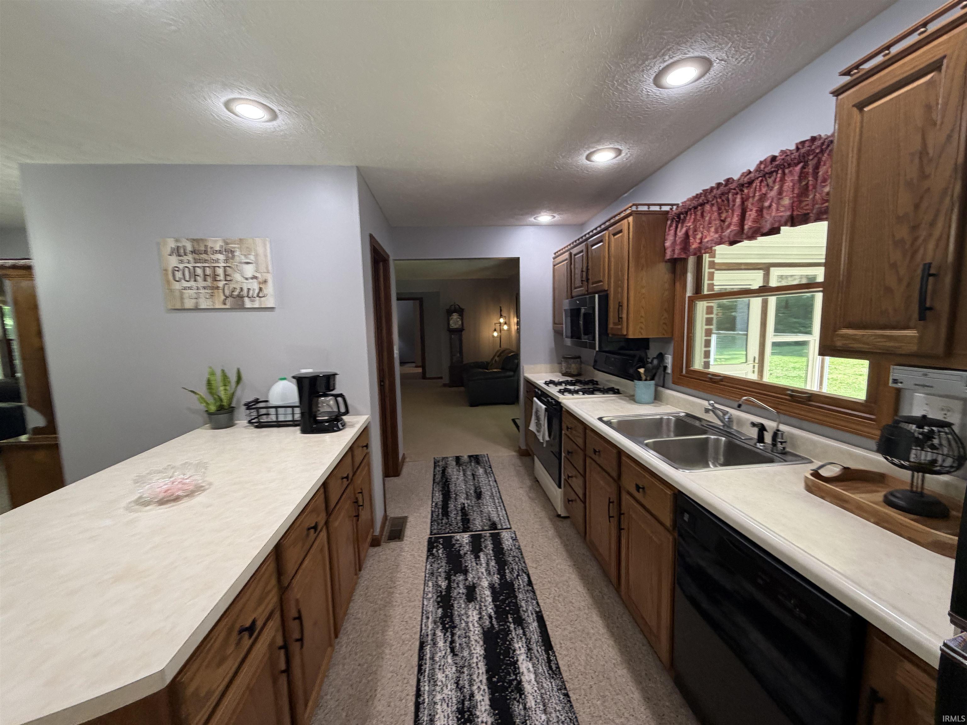 2636 Country Club Road Spencer, IN 47460 - Photo 9 of 49