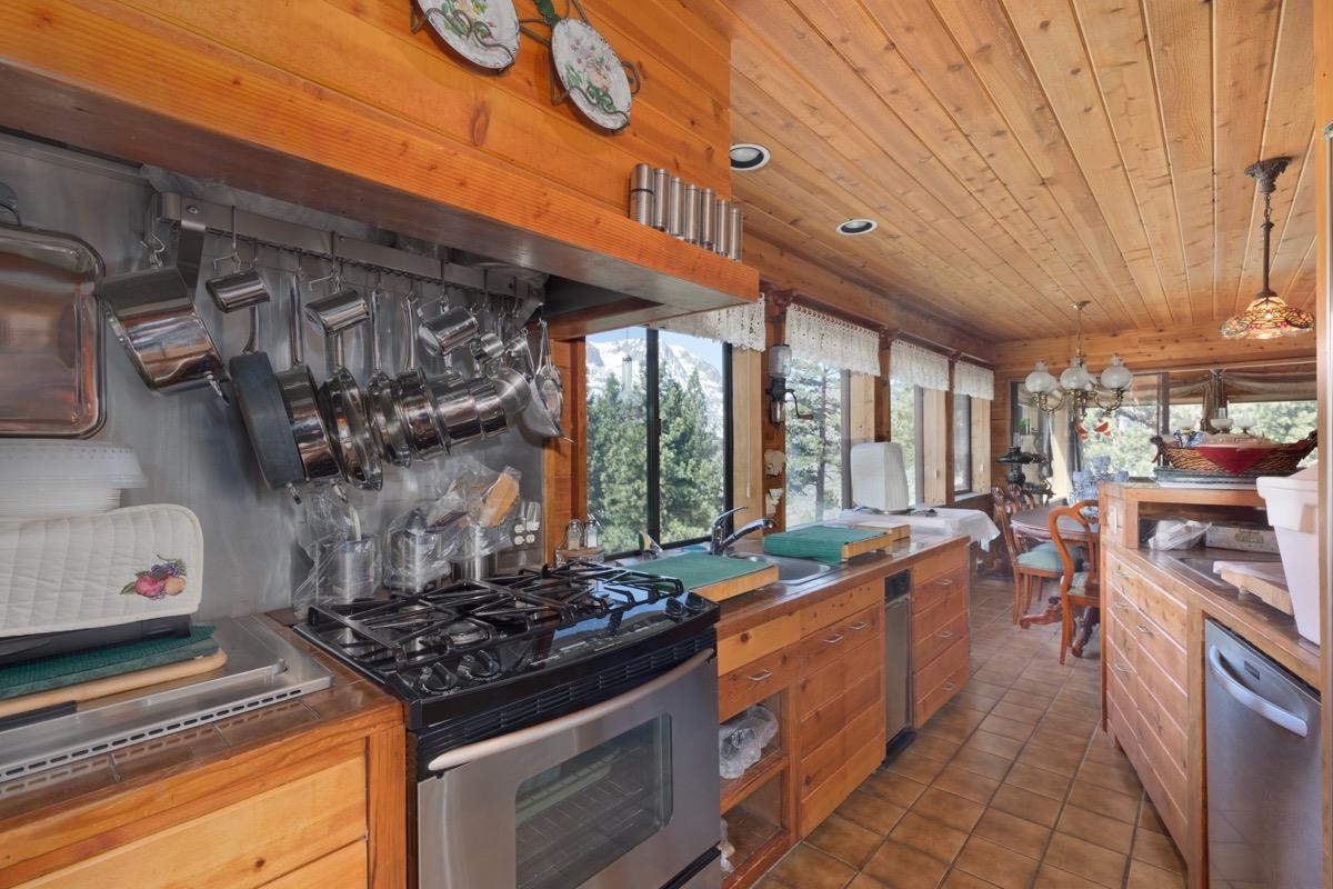 100 Carson View Drive June Lake, CA 93529 - Photo 13 of 48