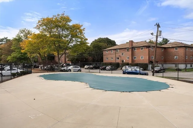 a view of a tennis court