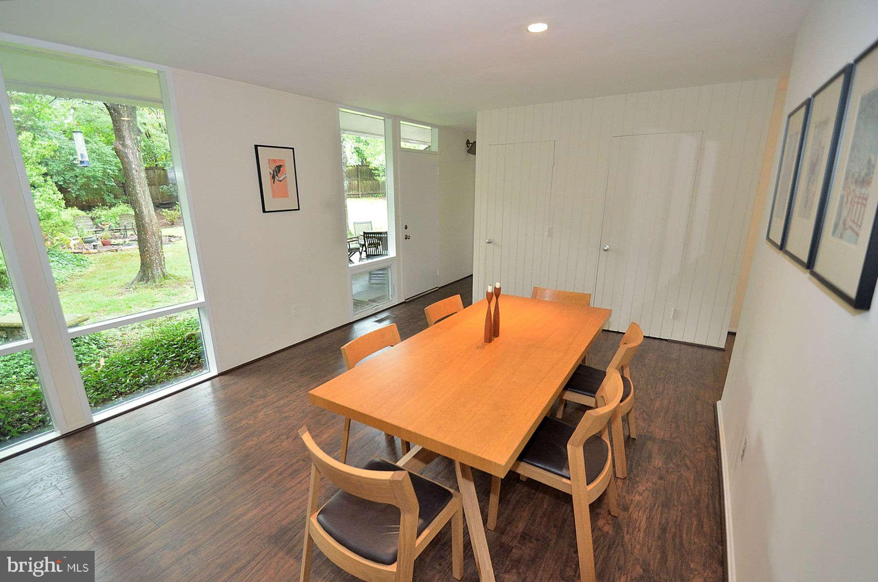 2305 Glasgow Road Alexandria, VA 22307 - Photo 9 of 22 Dining Room