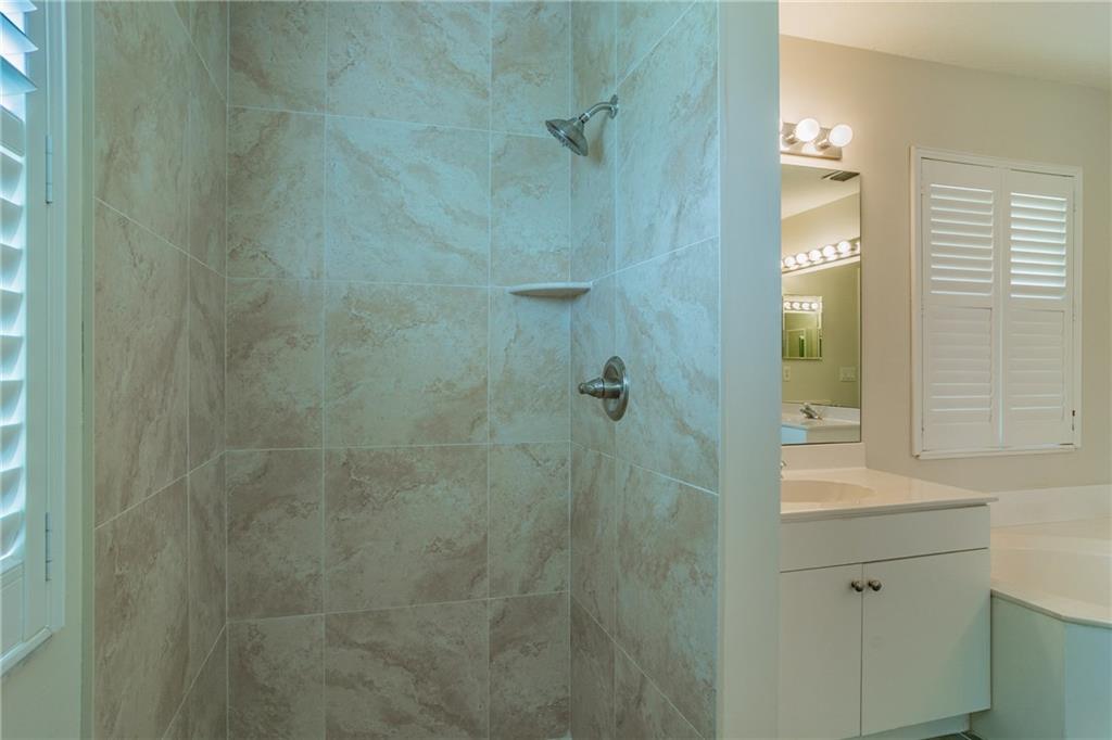 2422 Southwest Omega Way Stuart, FL 34997 - Photo 13 of 25 Gallery Image 13