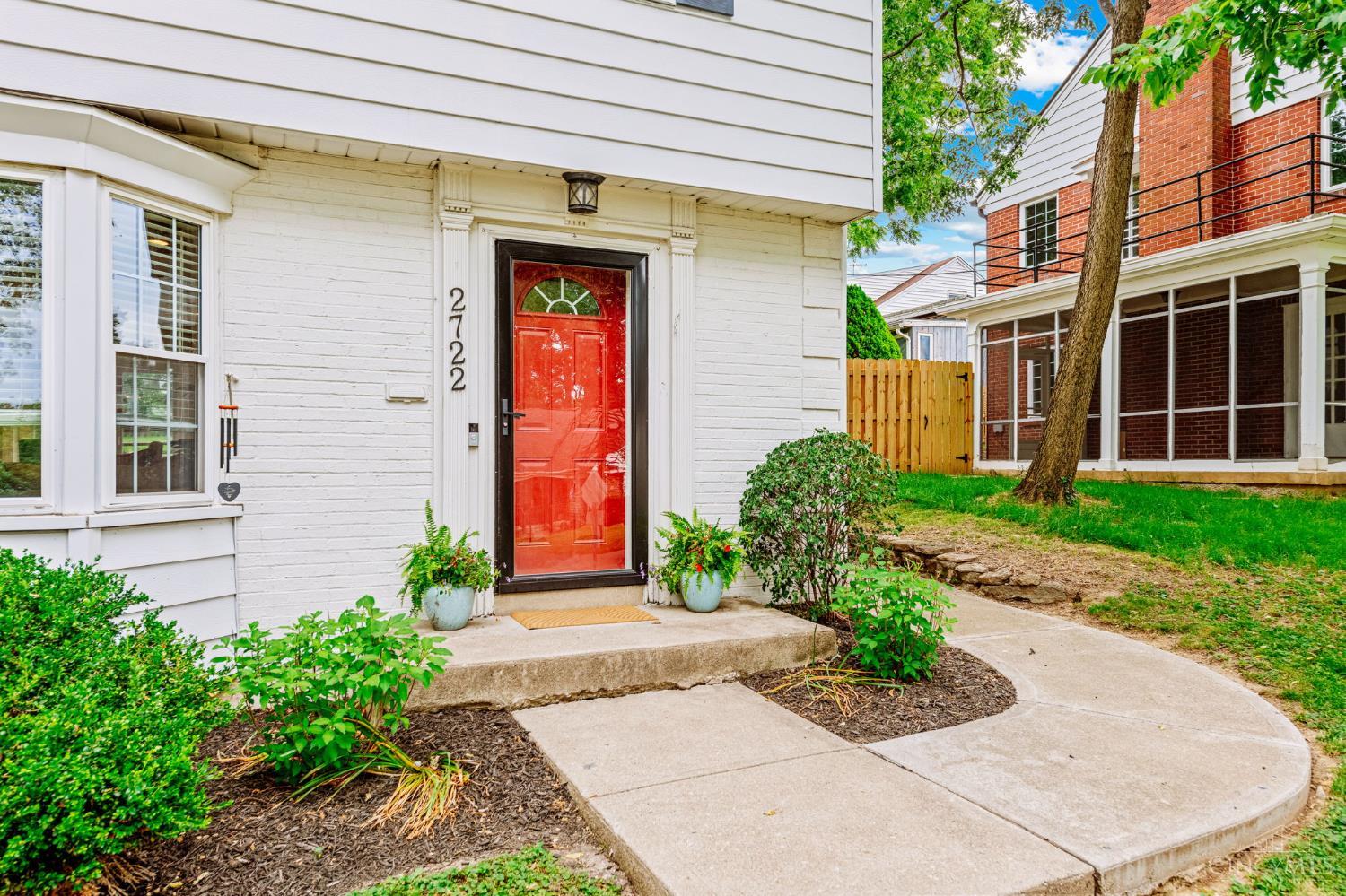 2722 Ridgewood Avenue Cincinnati, OH 45213 - Photo 2 of 53