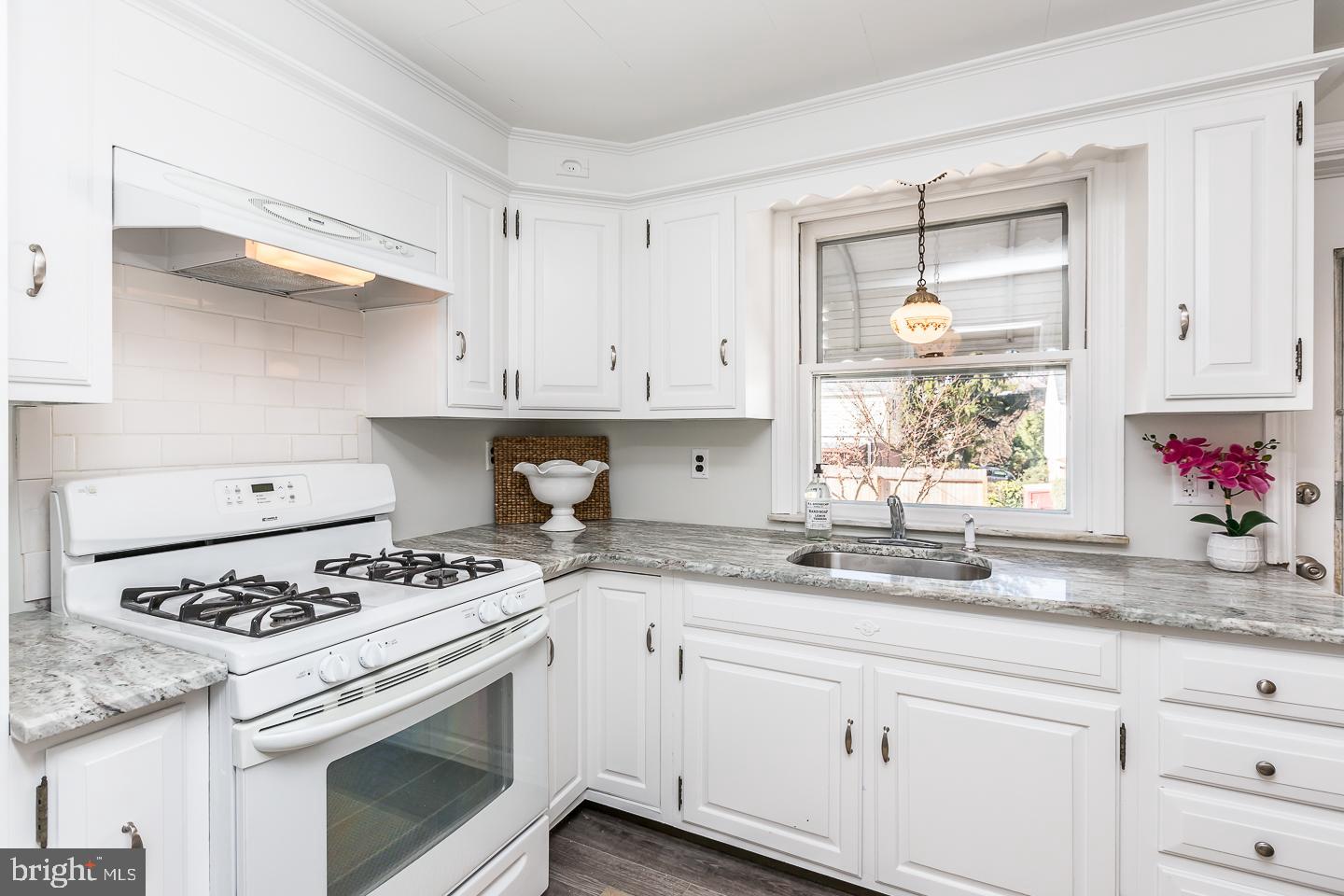 302 Brentwood Road Havertown, PA 19083 - Photo 10 of 49 Gallery Image 10