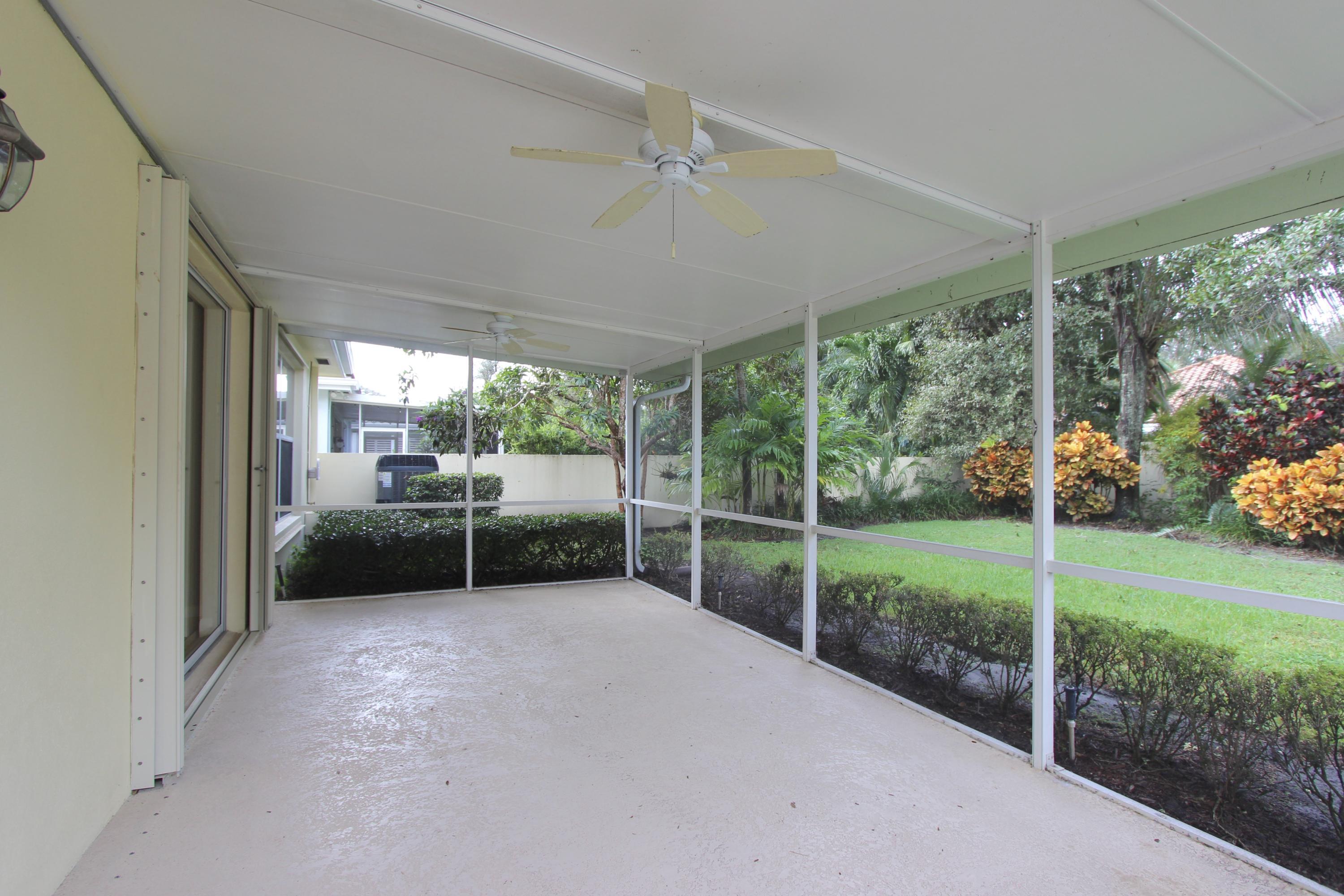 117 Hampton Circle Jupiter, FL 33458 - Photo 34 of 42 Patio