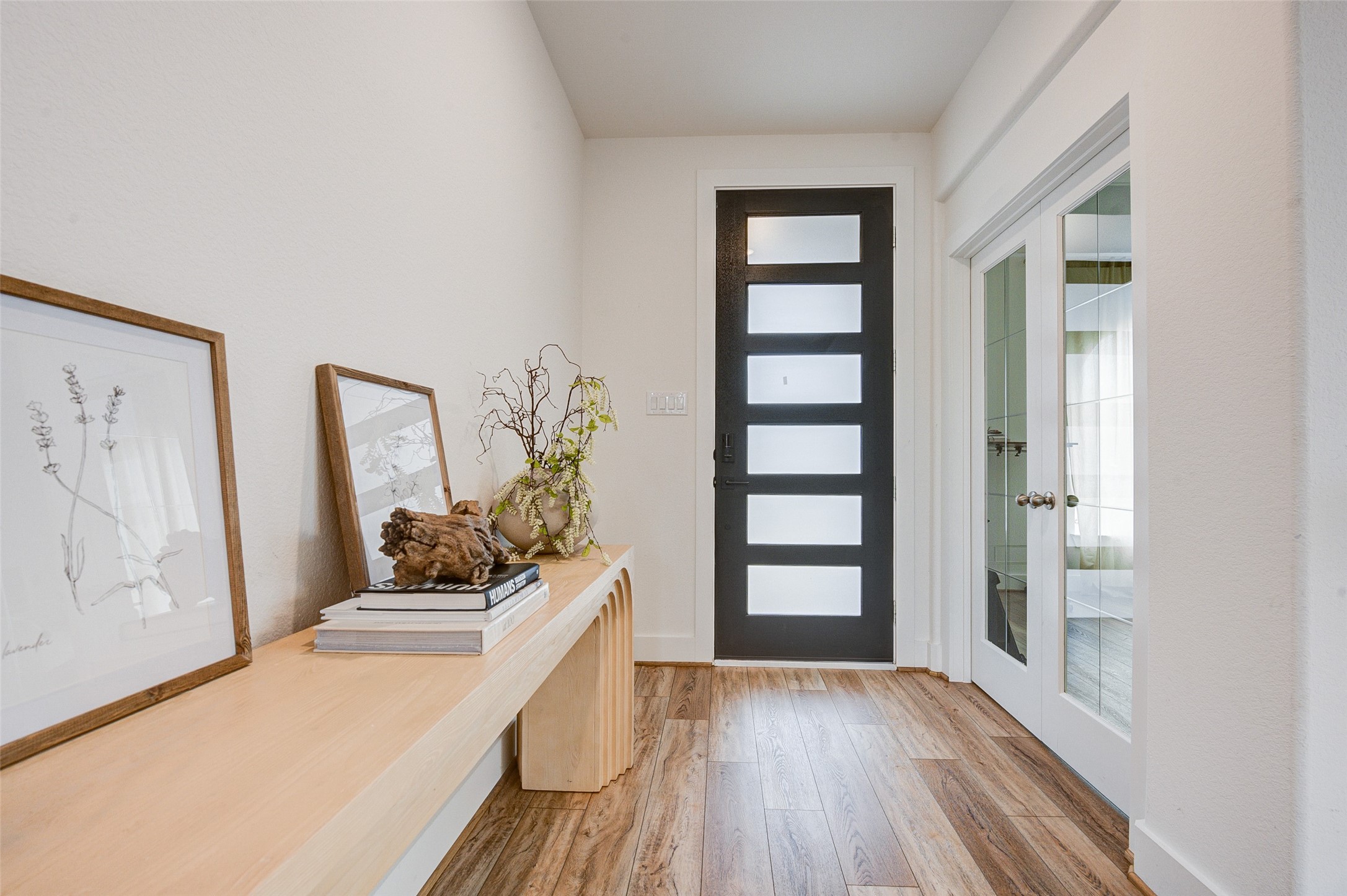 4606 Wax Myrtle Court Fulshear, TX 77441 - Photo 5 of 36 a room with furniture and window