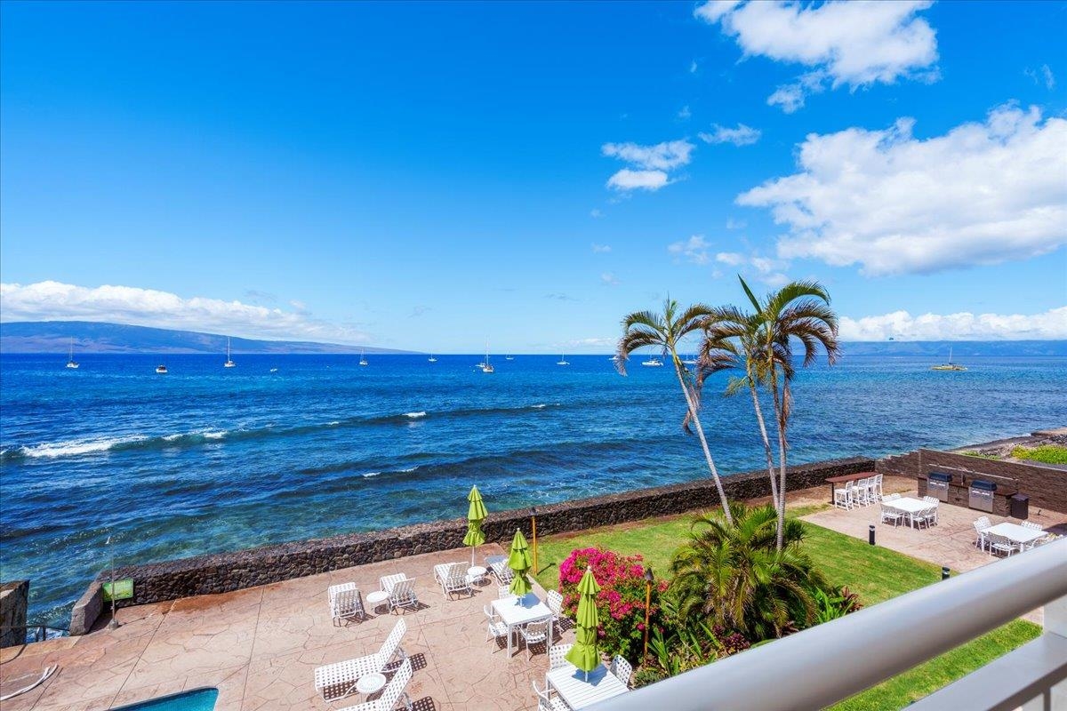 1403 Front Street, Unit 309 Lahaina, HI 96761 - Photo 16 of 33 a view of a backyard with sitting area