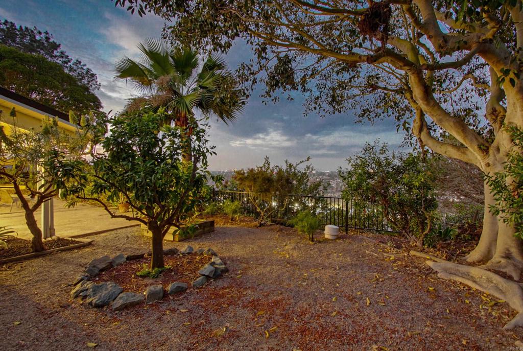 5605 Soledad Mountain Road La Jolla, CA 92037 - Photo 6 of 46
