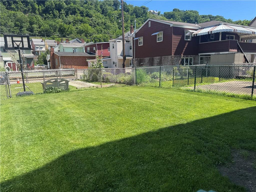 1732 Middle Street Pittsburgh, PA 15215 - Photo 12 of 35
