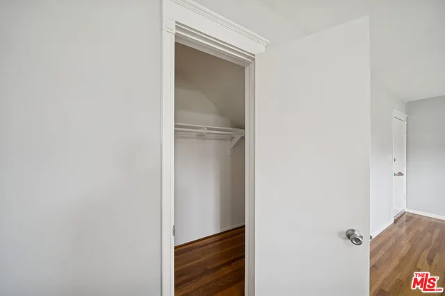 $2,095 | 5329 Vantage Avenue, Unit 1, Valley Village, CA 91607