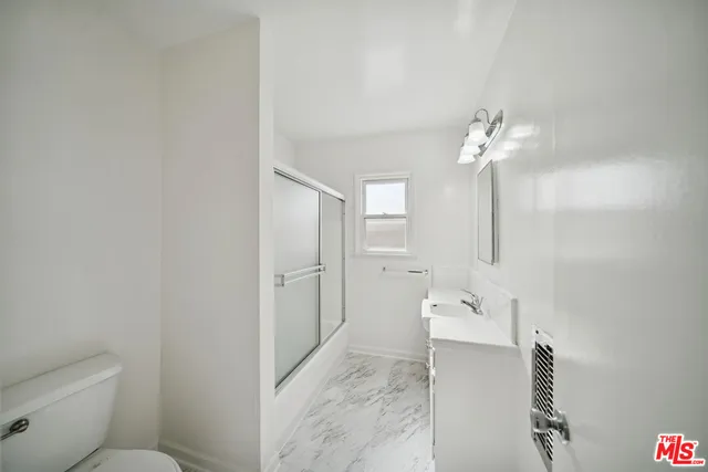 $2,095 | 5329 Vantage Avenue, Unit 1, Valley Village, CA 91607