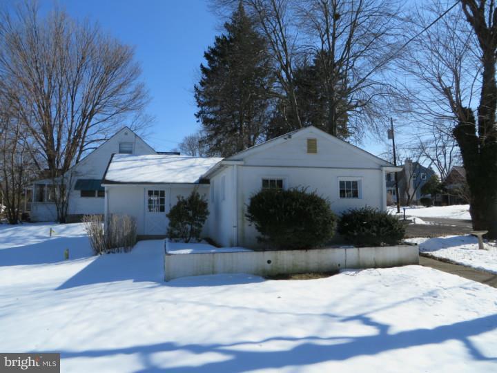 519 Continental Road Hatboro, PA 19040 - Photo 15 of 15 Garage