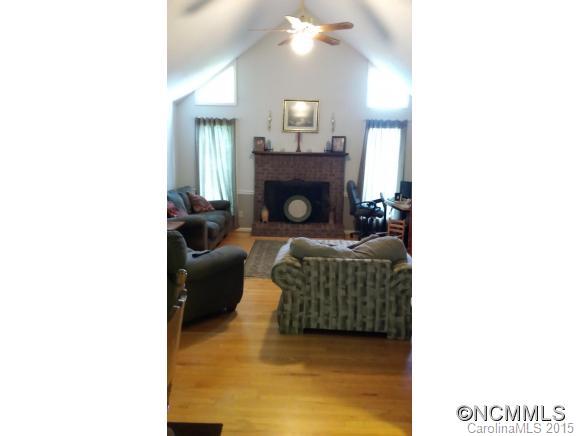 111 Spring Mountain Road Fairview, NC 28730 - Photo 3 of 7 Gallery Image 3
