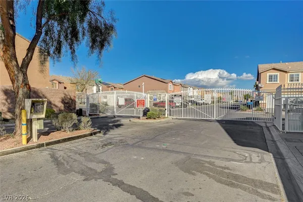 $1,695 | 3672 Moonlit Beach Avenue, Las Vegas, NV 89115