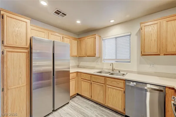 $1,695 | 3672 Moonlit Beach Avenue, Las Vegas, NV 89115