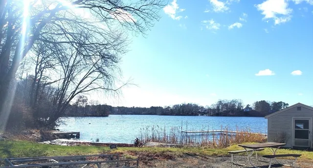 $2,750 | 23 Lantern Lane, Unit 1, Halifax, MA 02338