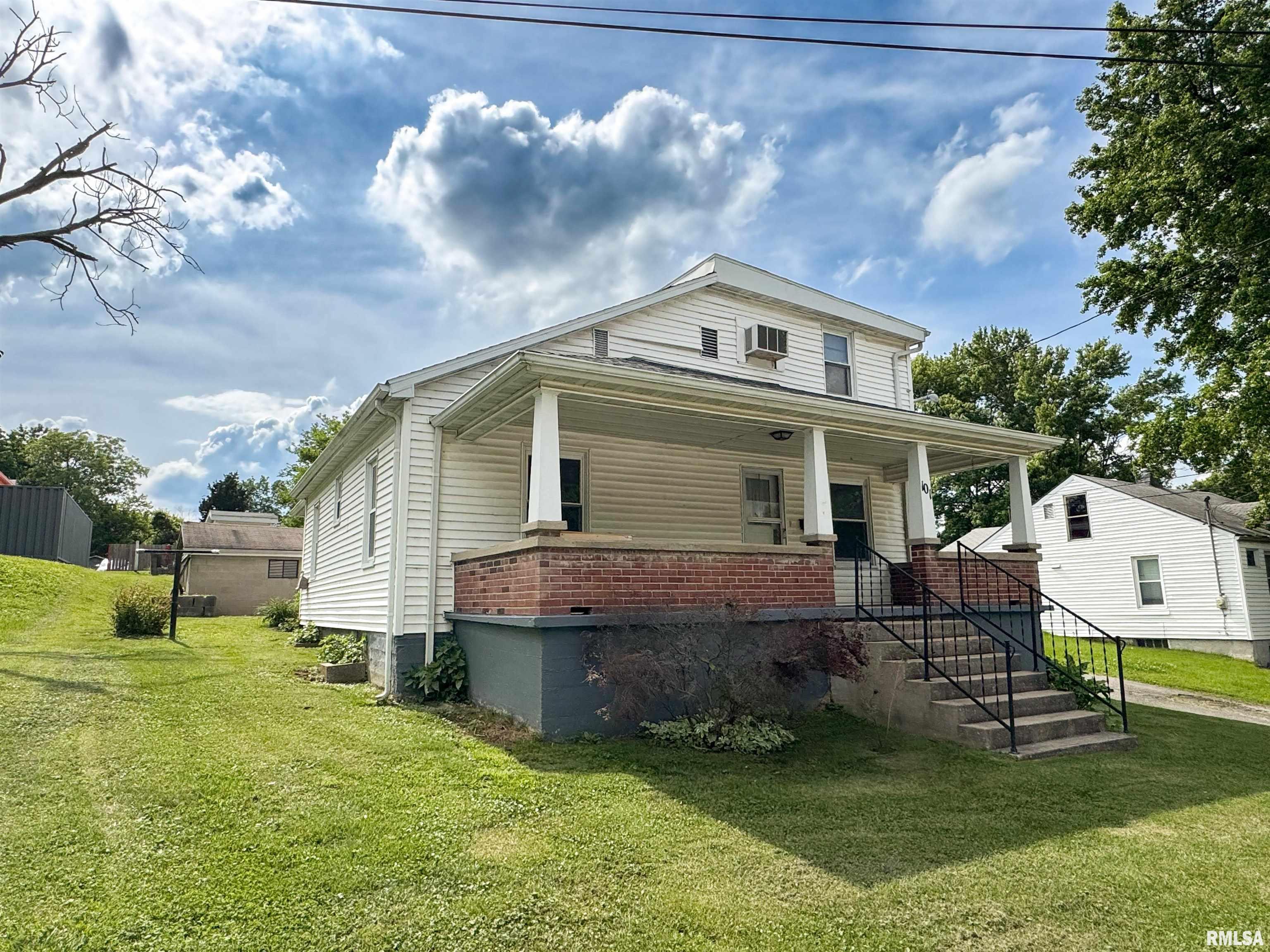 101 Nile Avenue Anna, IL 62906 - Photo 2 of 26