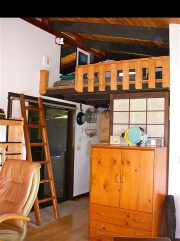 22 West Kuiaha Road Haiku, HI 96708 - Photo 12 of 23 a room with wooden floor and windows