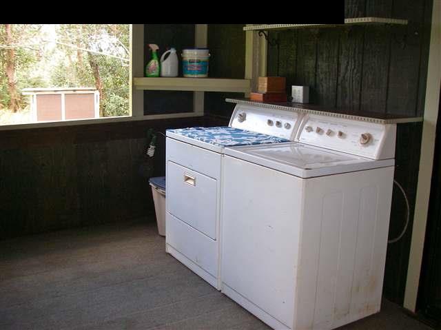 22 West Kuiaha Road Haiku, HI 96708 - Photo 18 of 23 a utility room with dryer and washer