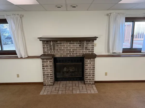 $2,950 | 13831 South Mallard Drive, Plainfield, IL 60544