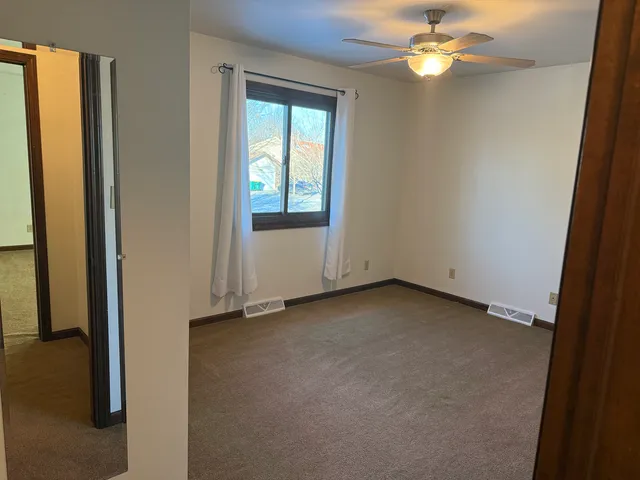 $2,850 | 13831 South Mallard Drive, Plainfield, IL 60544