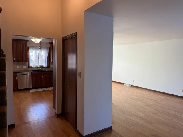 $2,850 | 13831 South Mallard Drive, Plainfield, IL 60544