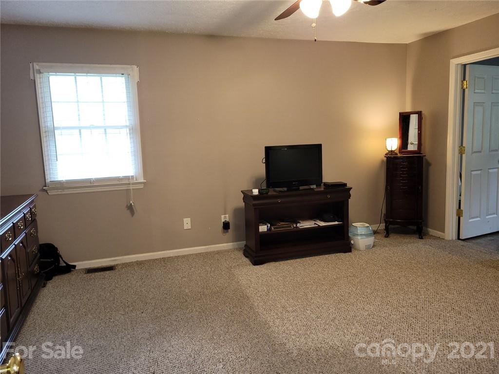 1639 Friendship Road Shelby, NC 28150 - Photo 17 of 42 Gallery Image 17