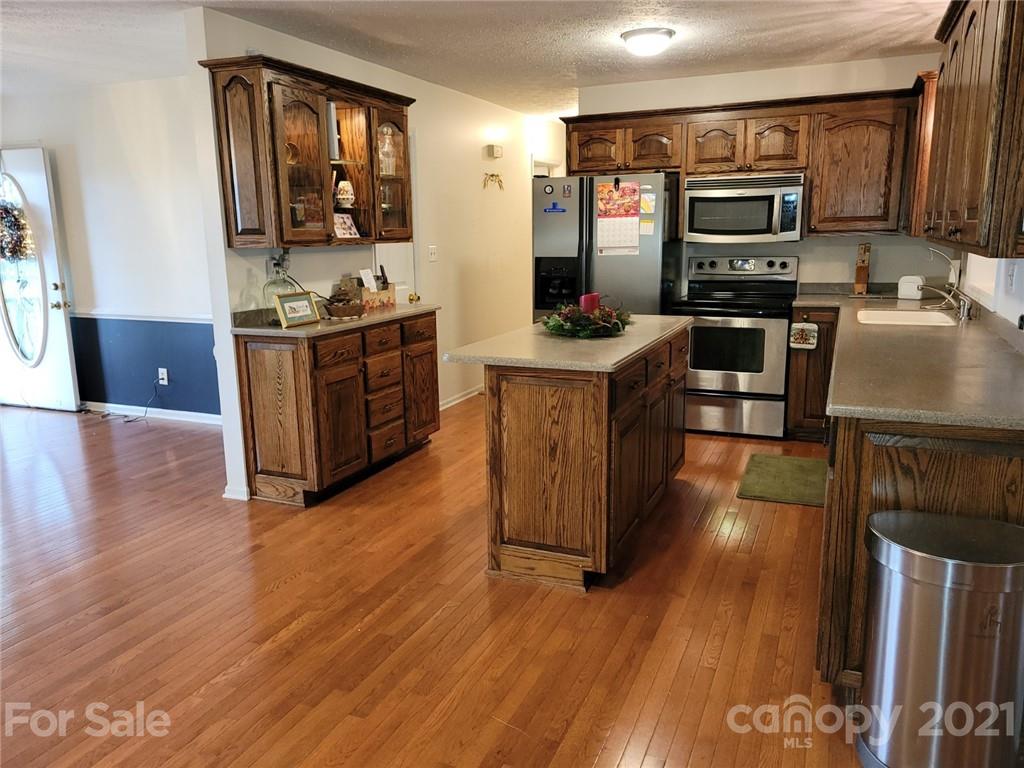 1639 Friendship Road Shelby, NC 28150 - Photo 7 of 42 Gallery Image 7