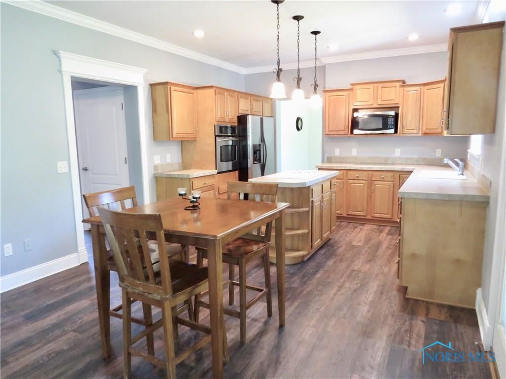 6141 Bay Shore Road Oregon, OH 43616 - Photo 5 of 43 Gallery Image 5