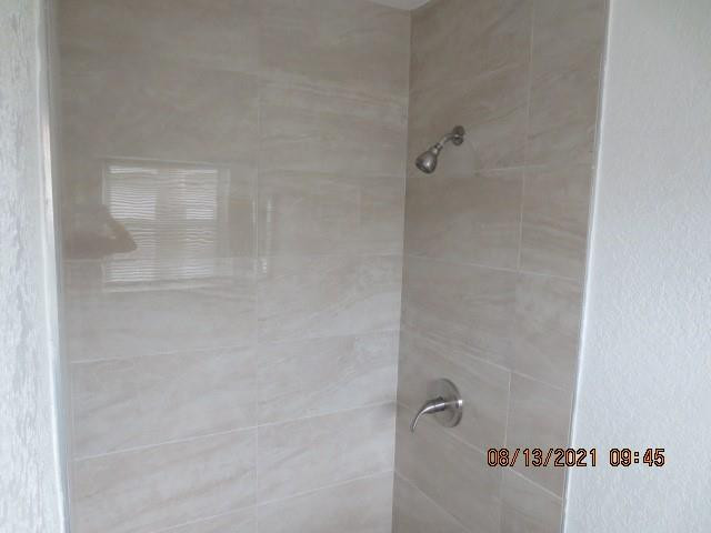 1335 North 31st Road Hollywood, FL 33021 - Photo 18 of 28 Photo 18