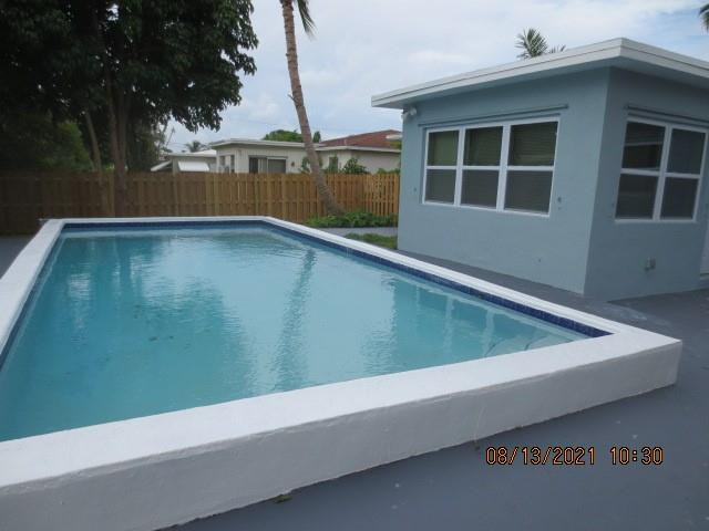 1335 North 31st Road Hollywood, FL 33021 - Photo 25 of 28 Photo 25