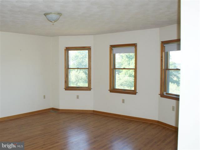 225 Opossum Hill Road Aspers, PA 17304 - Photo 5 of 7 Interior (General)
