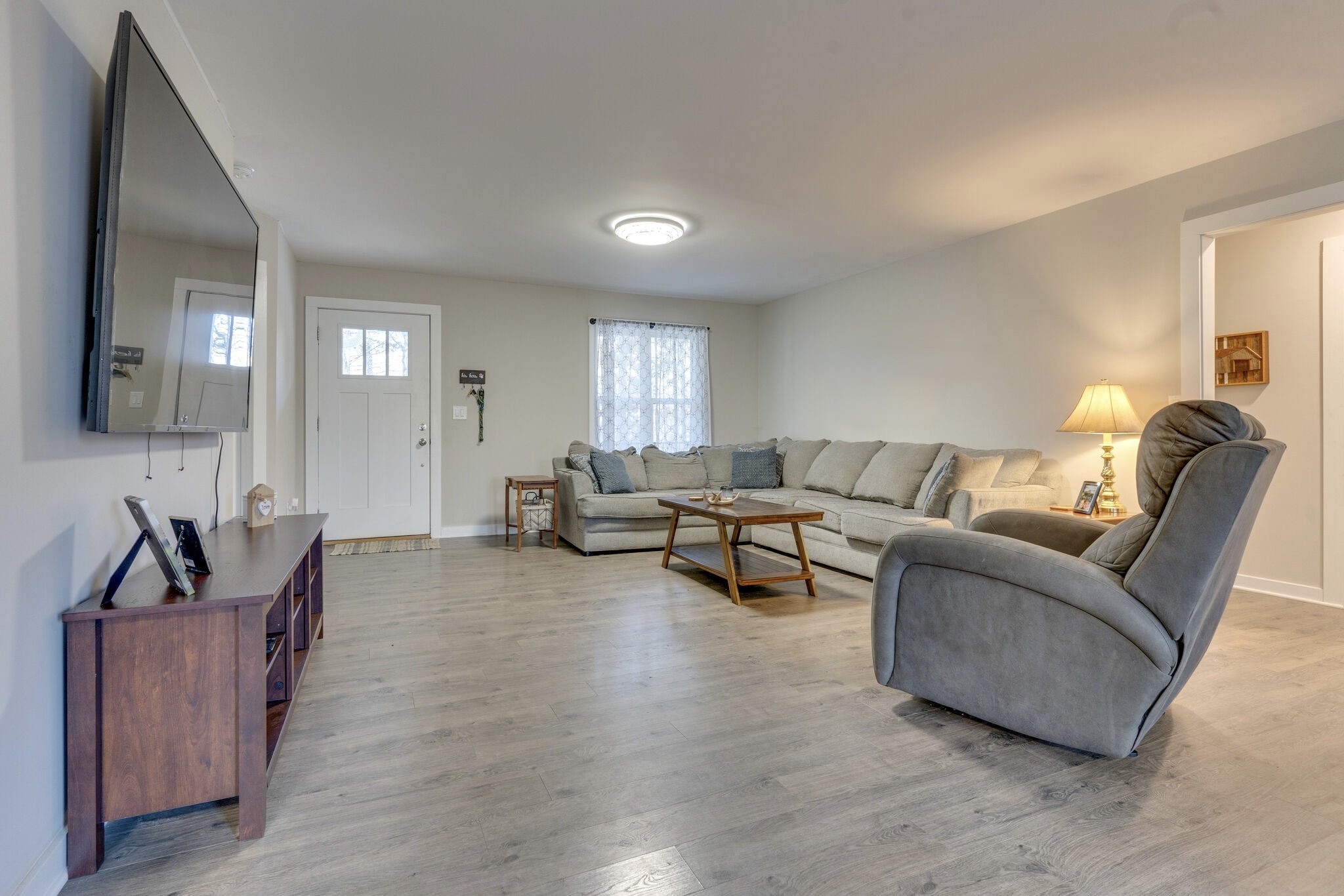 468 Matlock Road Charlotte, TN 37036 - Photo 6 of 26 Gallery Image 6