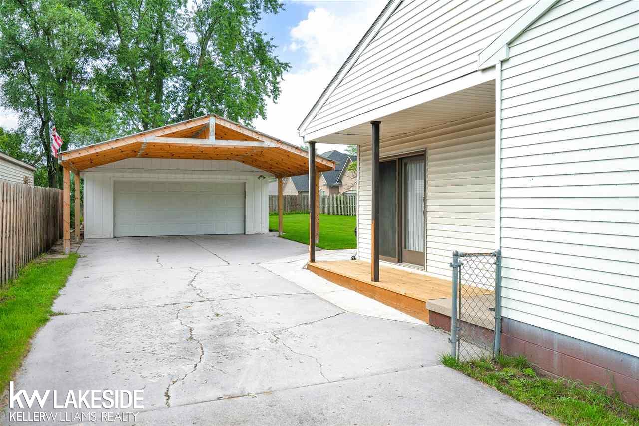 2022 Durham Road Utica, MI 48317 - Photo 29 of 36