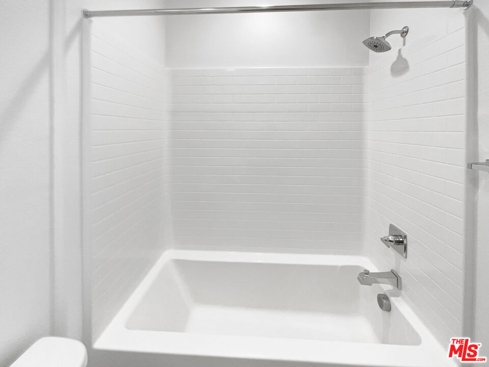 5988 Spring Street Buena Park, CA 90621 - Photo 14 of 16 Gallery Image 14