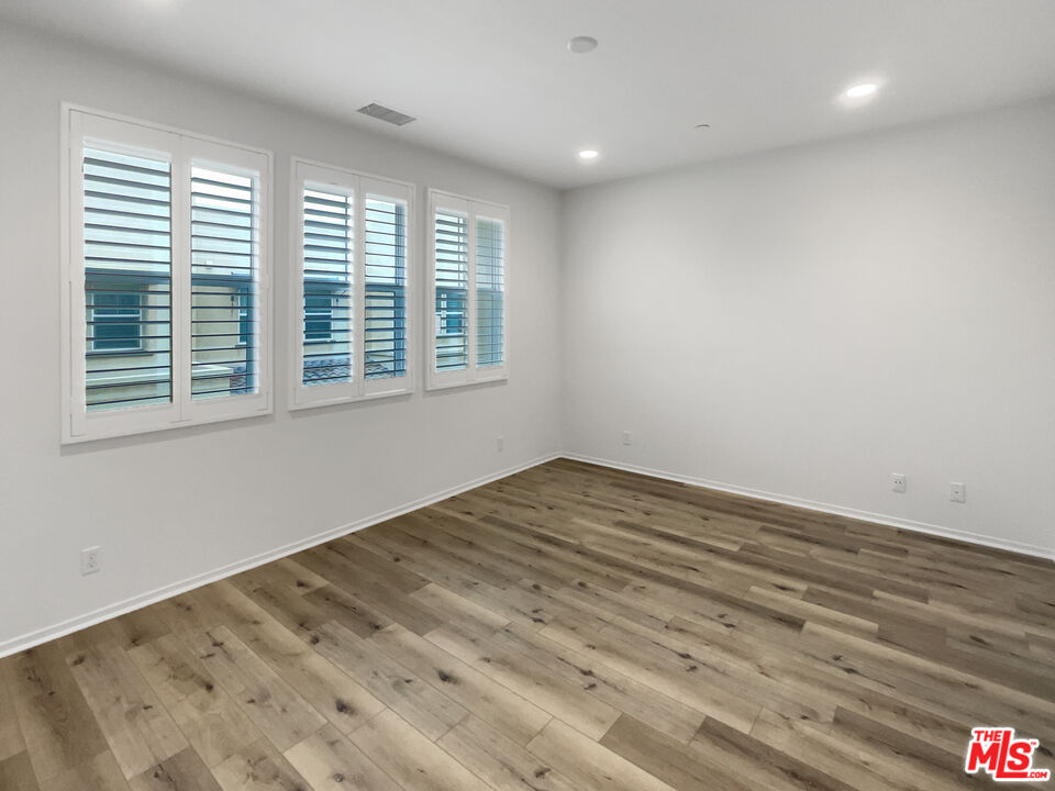 5988 Spring Street Buena Park, CA 90621 - Photo 4 of 16 Gallery Image 4