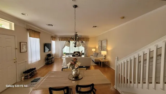 a very nice looking room with chairs