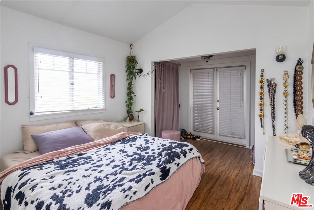 712 Sunset Avenue Venice, CA 90291 - Photo 16 of 38