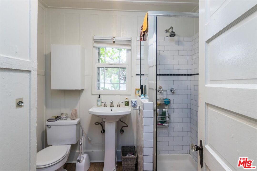 712 Sunset Avenue Venice, CA 90291 - Photo 25 of 38