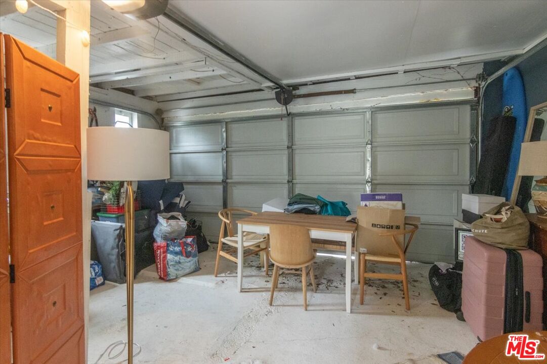 712 Sunset Avenue Venice, CA 90291 - Photo 28 of 38