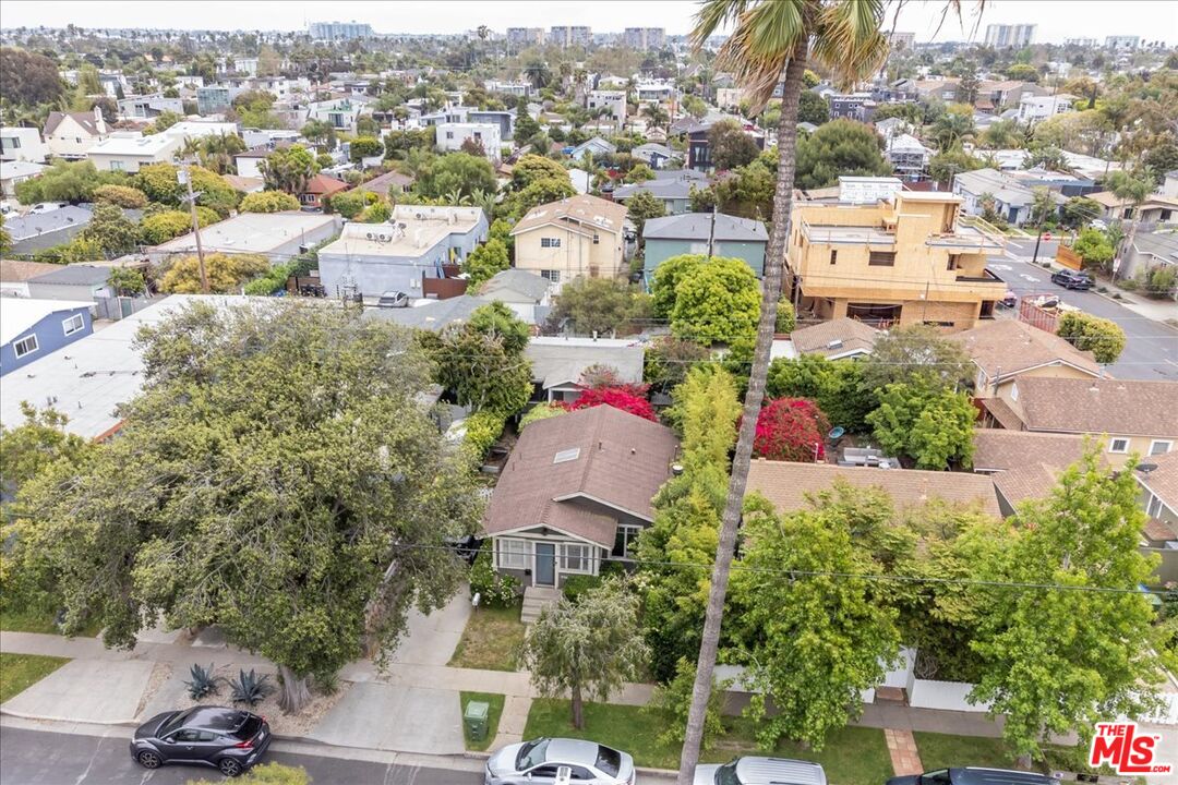 712 Sunset Avenue Venice, CA 90291 - Photo 30 of 38