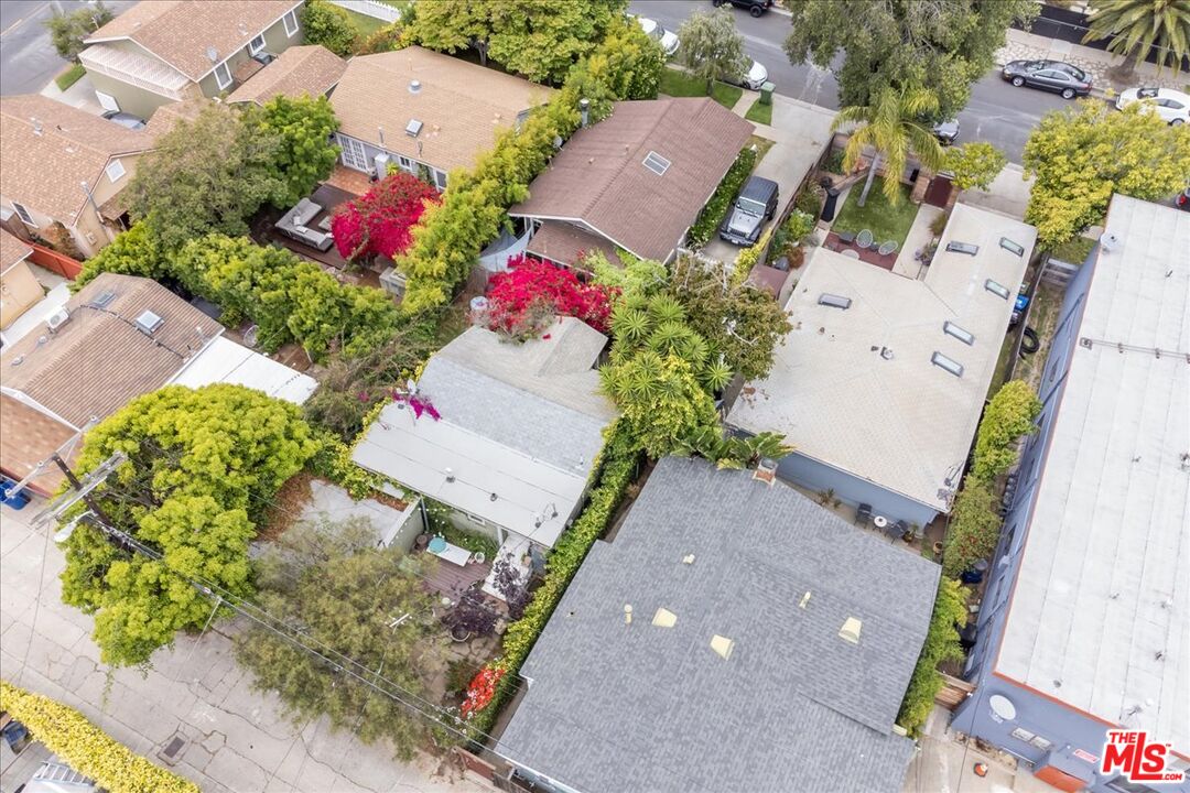 712 Sunset Avenue Venice, CA 90291 - Photo 33 of 38