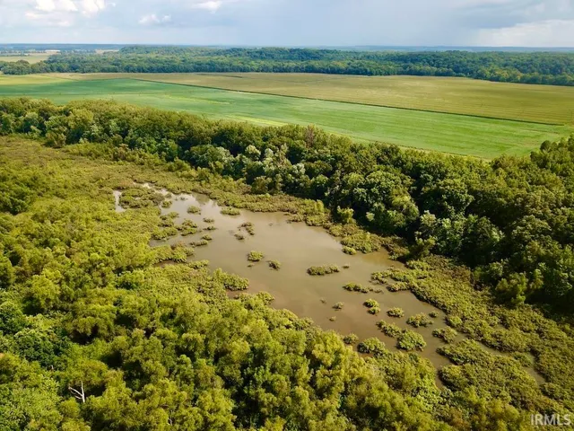 $300,000 | 1850 South W Road, Griffin, IN 47616