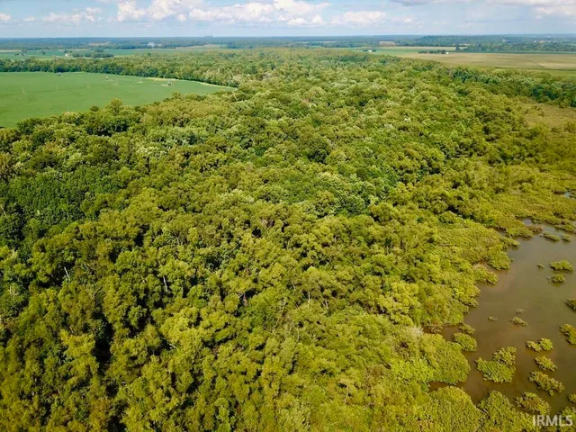 $300,000 | 1850 South W Road, Griffin, IN 47616