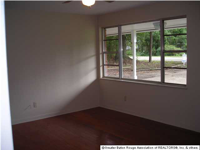 133 North River Road Denham Springs, LA 70726 - Photo 3 of 5 Gallery Image 3