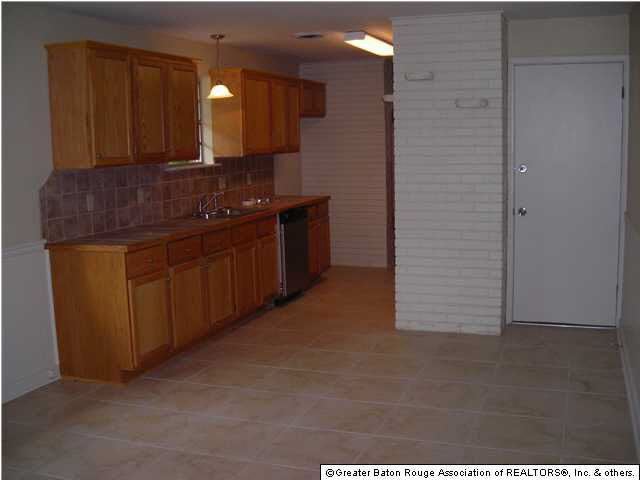 133 North River Road Denham Springs, LA 70726 - Photo 4 of 5 Gallery Image 4